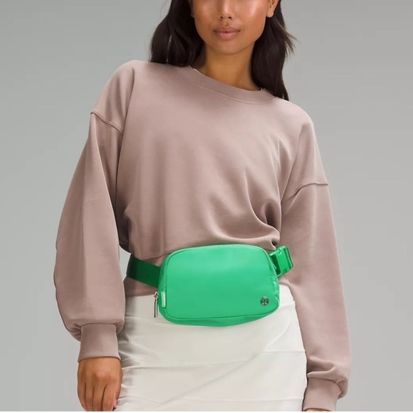 🍋 Lululemon Everywhere Belt Bag with Long Strap, NWT - Picture 10 of 11